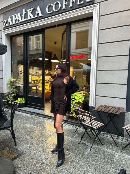 Brązowa Mini wiązana